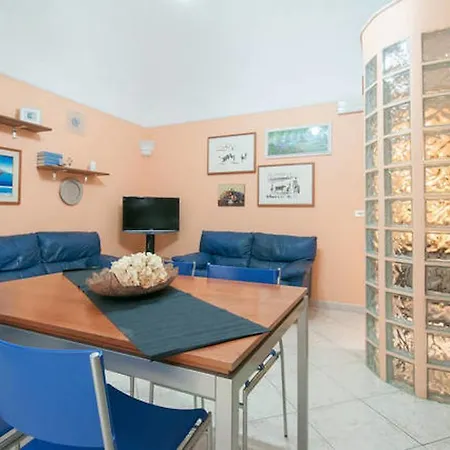 Turenum Apartment Trani
